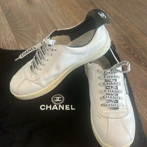 Chanel weekend leather sneakers, size 36, used in good condition